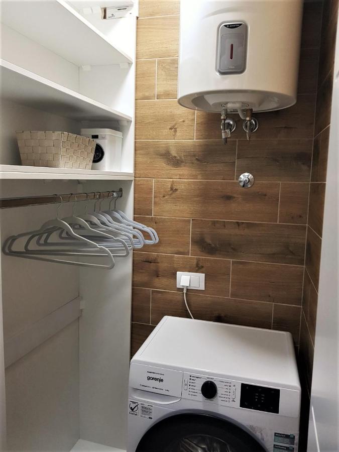 Apartman Astra Sremska Mitrovica Exterior photo